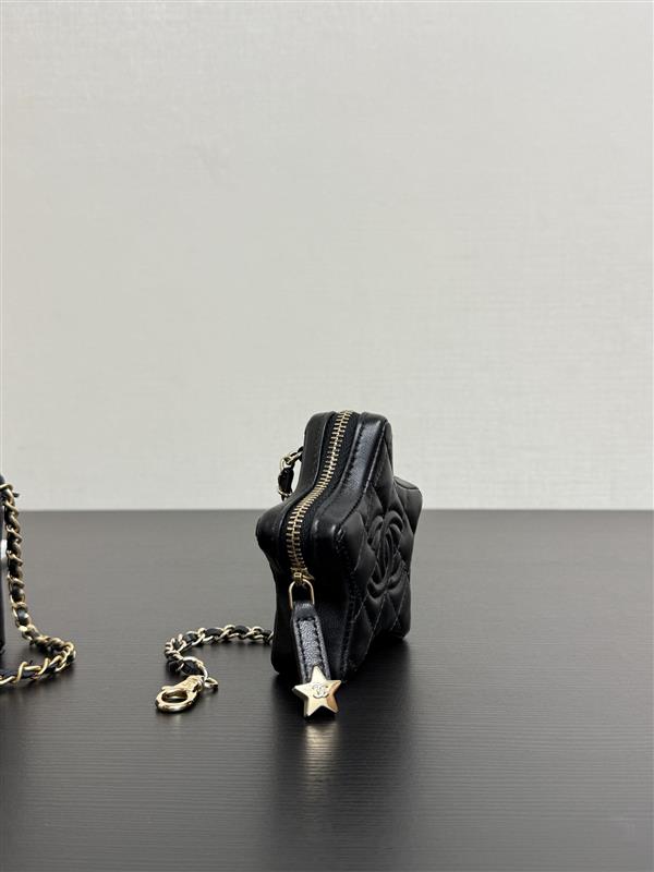 2026127215433453 700